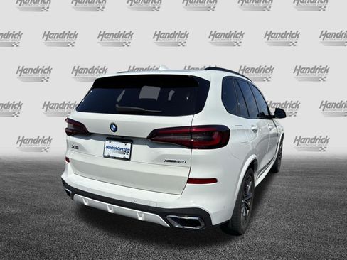 Used 2022 BMW X5 xDrive40i w/ M Sport Package AWD/4WD image 10
