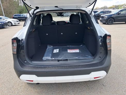 New 2026 Nissan Kicks SV w/ SV Premium Package AWD/4WD image 24