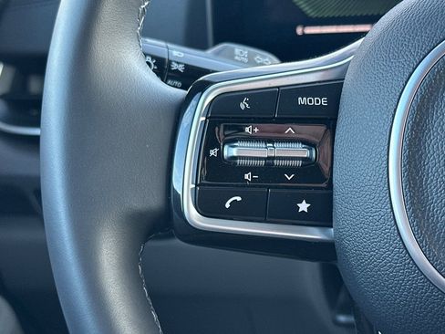 Certified 2026 Kia Carnival EX image 37