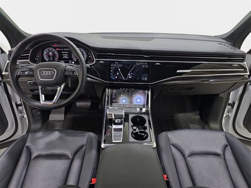 Certified 2025 Audi Q7 2.0T Premium Plus w/ Premium Plus Package image 10