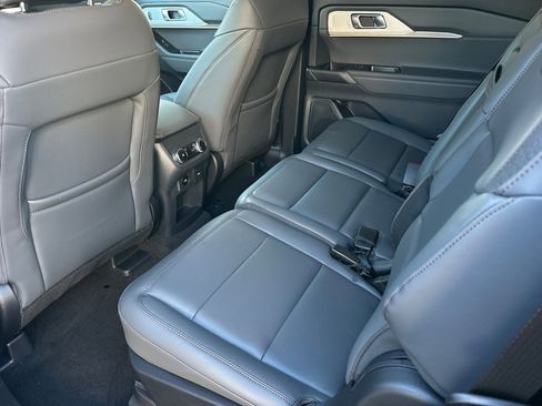 New 2026 Ford Explorer Active w/ Active Comfort Package image 11