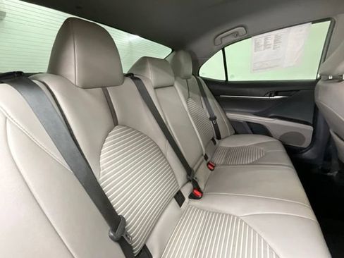 Used 2023 Toyota Camry SE FWD image 14