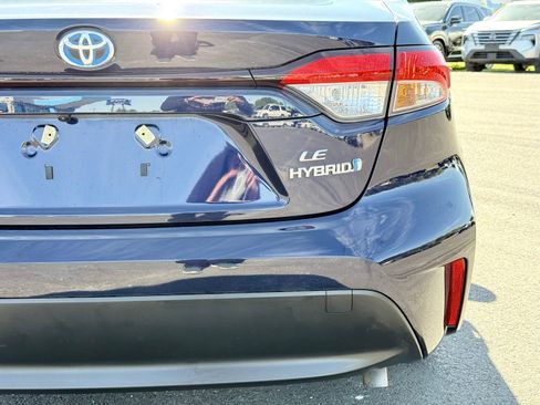 Used 2024 Toyota Corolla LE w/ LE Convenience Package FWD image 11