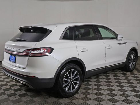 Used 2022 Lincoln Nautilus AWD image 8