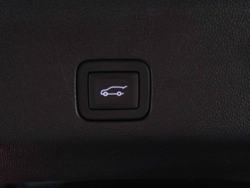 Used 2026 Cadillac Escalade Platinum Sport AWD/4WD image 19
