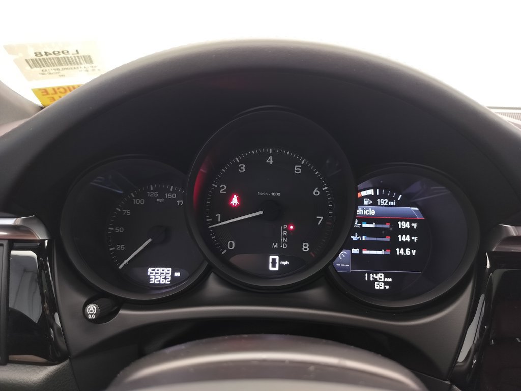 Certified 2024 Porsche Macan Turbo AWD/4WD image 12