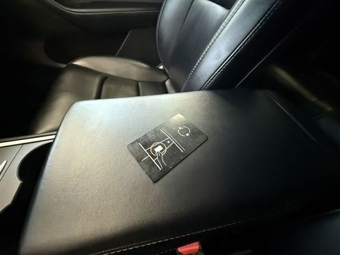 Used 2023 Tesla Model Y Long Range image 30