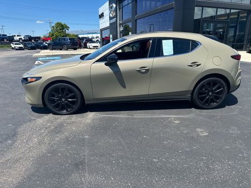 Certified 2025 MAZDA MAZDA3 Carbon AWD/4WD image 2