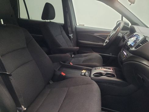 Used 2022 Honda Pilot Sport image 21