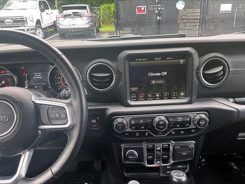 Used 2021 Jeep Wrangler Unlimited Sahara w/ Uconnect 4C Nav & Sound Group AWD/4WD image 6