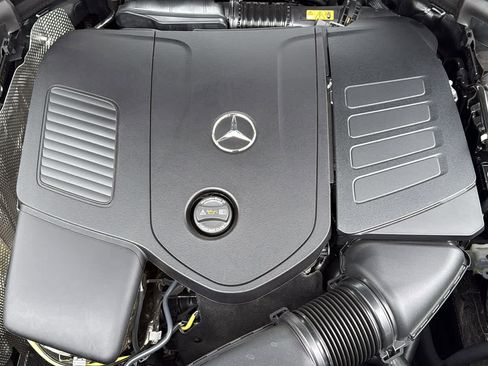 New 2025 Mercedes-Benz GLC 300 4MATIC image 12