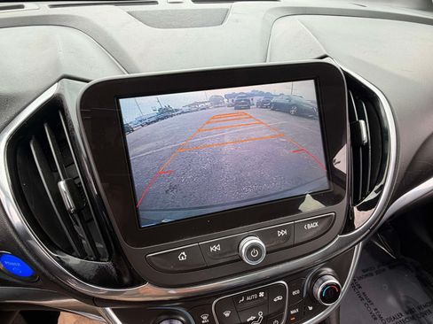 Used 2016 Chevrolet Volt Premier w/ Driver Confidence Package FWD image 9