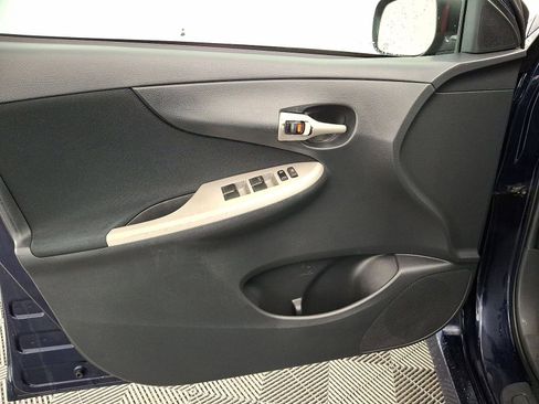 Used 2011 Toyota Corolla S image 10