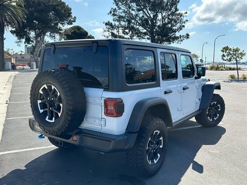 Used 2024 Jeep Wrangler Unlimited Rubicon 4xe image 7