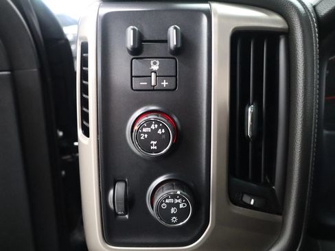 Used 2016 GMC Sierra 1500 Denali w/ Enhanced Driver Alert Package AWD/4WD image 35