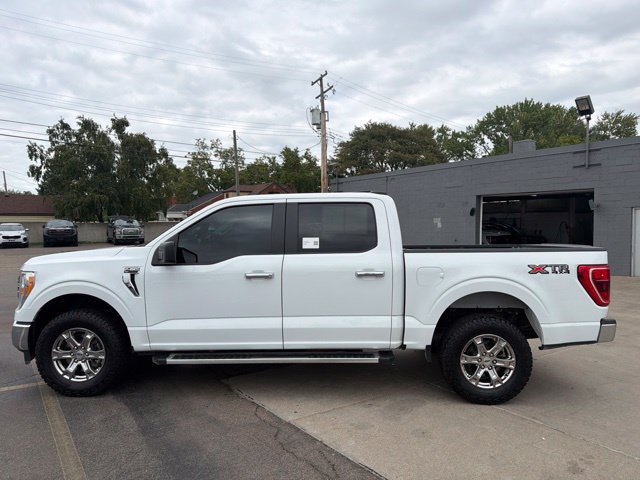 Used 2022 Ford F150 XLT w/ XTR Package AWD/4WD image 4