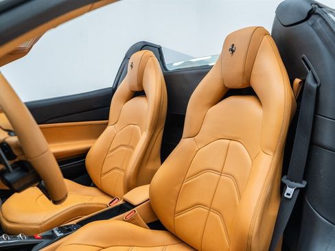 Used 2018 Ferrari 488 Spider image 20