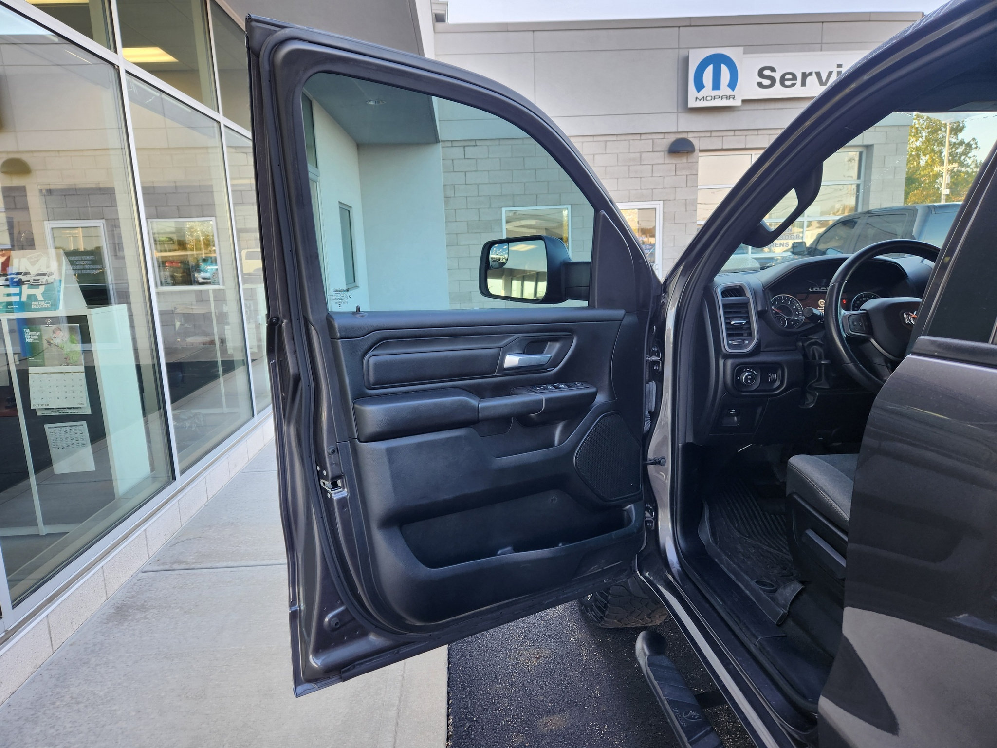 Used 2023 RAM 1500 Tradesman w/ Warlock PACKAGE AWD/4WD image 19