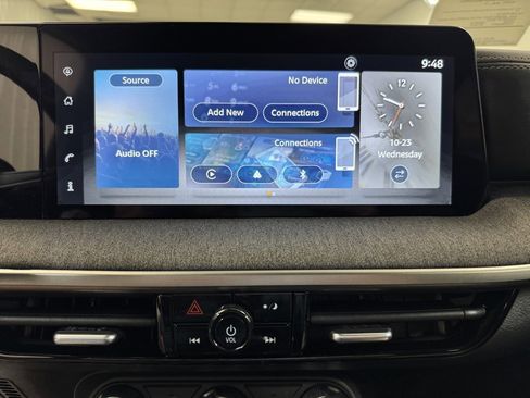 Certified 2025 Nissan Kicks SV image 34