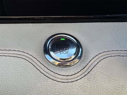 Used 2019 Lincoln Navigator Reserve w/ Cargo Package image 8