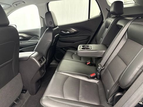 Used 2024 GMC Terrain SLT AWD/4WD image 17