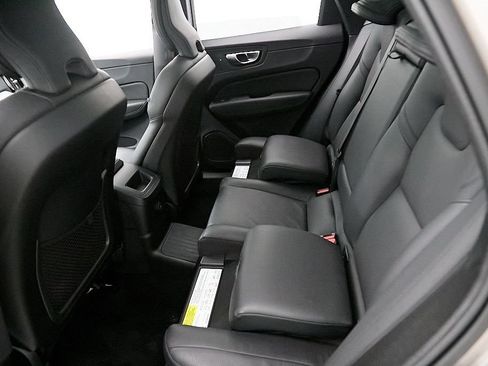 Certified 2025 Volvo XC60 T8 Plus w/ Protection Package Premier AWD/4WD image 20