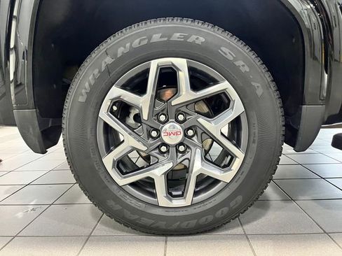 Certified 2023 GMC Sierra 1500 SLT w/ SLT Premium Plus Package image 9