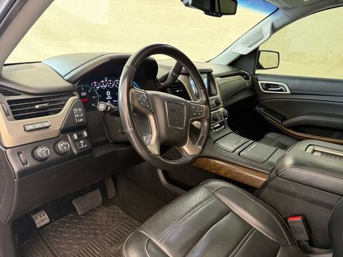 Used 2018 GMC Yukon Denali w/ Denali Ultimate Package AWD/4WD image 15