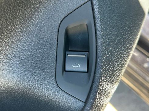 Used 2019 Volkswagen Passat 2.0T SE R-Line image 34