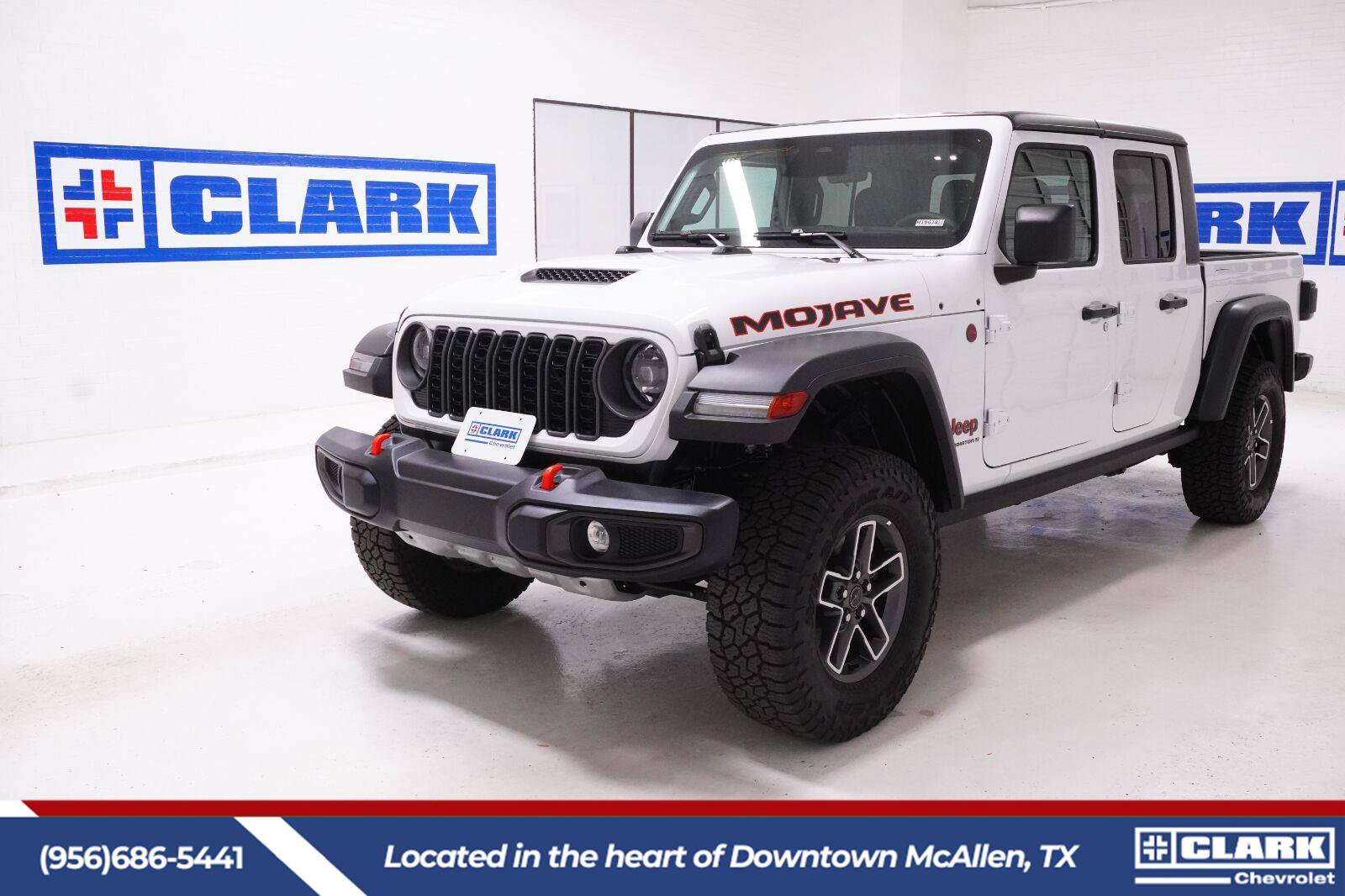 Used 2026 Jeep Gladiator Mojave AWD/4WD image 1