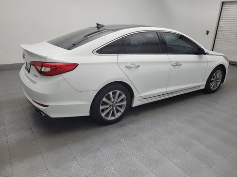 Used 2016 Hyundai Sonata Limited w/ Option Group 04 FWD image 10