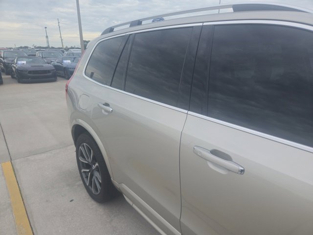 Used 2018 Volvo XC90 T6 Momentum w/ Convenience Package AWD/4WD image 7