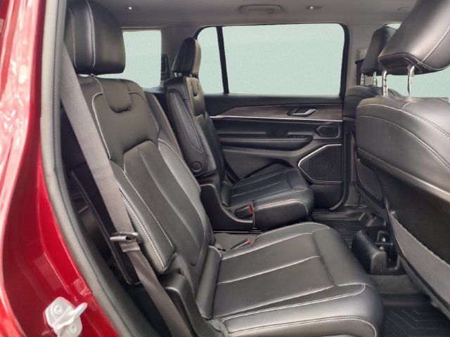 Used 2022 Jeep Grand Cherokee L Limited AWD/4WD image 33