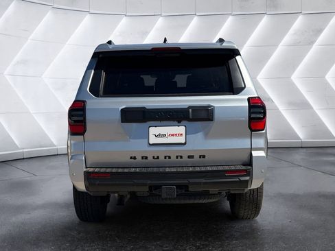 Used 2025 Toyota 4Runner TRD Off-Road Premium image 5