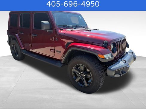 Used 2022 Jeep Wrangler Unlimited Sahara AWD/4WD image 8