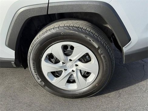 Used 2024 Toyota RAV4 LE image 4
