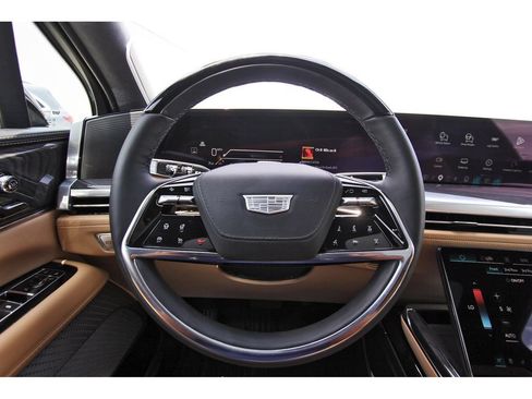 Certified 2026 Cadillac Escalade IQL Luxury AWD/4WD image 15