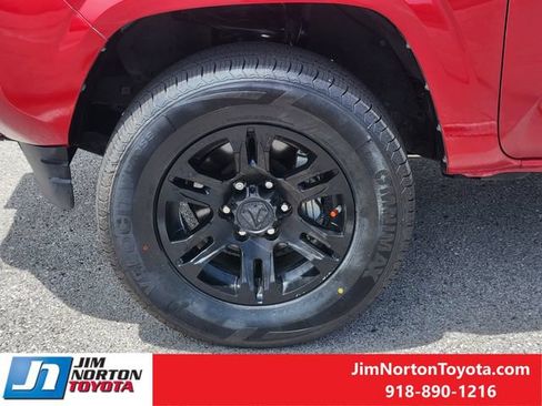 Used 2021 Toyota Tacoma SR w/ SR Convenience Package RWD image 12