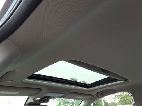 Used 2024 Honda Accord EX image 6