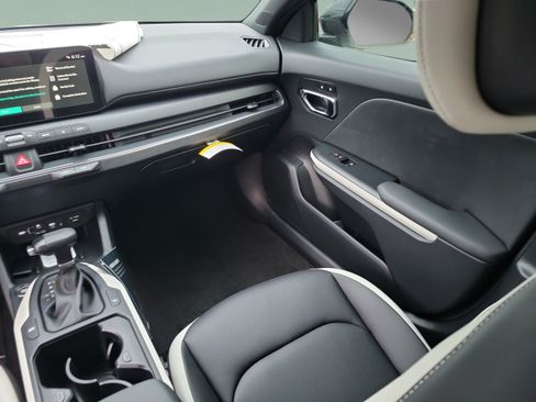 New 2026 Kia K4 GT-Line w/ GT-Line Premium Package FWD image 10