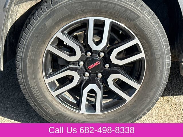 Used 2021 GMC Yukon AT4 w/ Rear Media and Nav Package AWD/4WD image 9