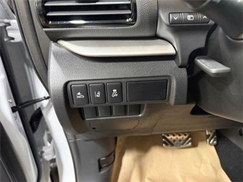 New 2026 Mitsubishi Eclipse Cross ES image 27