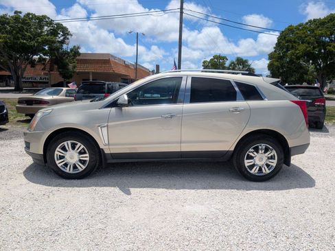 Used 2013 Cadillac SRX Luxury w/ Driver Awareness Package FWD image 4
