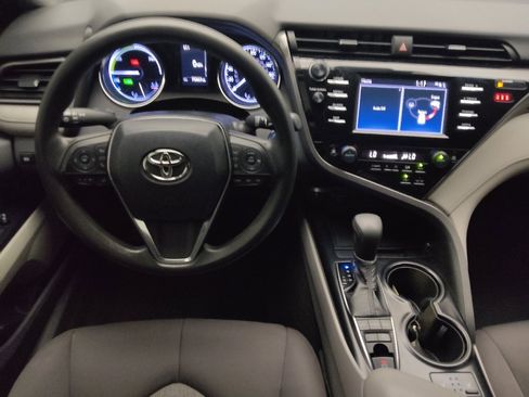 Used 2019 Toyota Camry LE FWD image 22