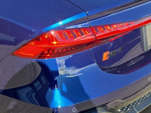 Used 2021 Audi RS 7 4.0T image 36