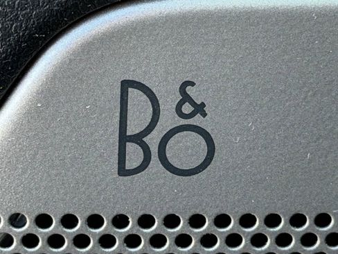 Used 2023 Ford F150 Lariat w/ Equipment Group 502A High image 33