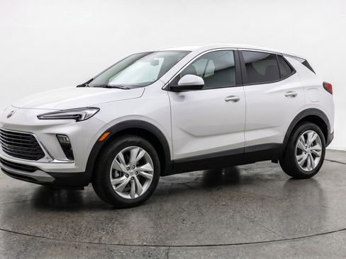 Used 2025 Buick Encore GX Preferred FWD image 3