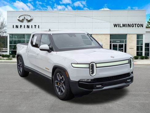 Used 2022 Rivian R1T Adventure image 1