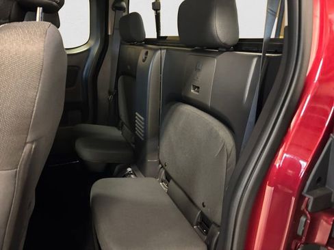 Certified 2022 Nissan Frontier SV image 13