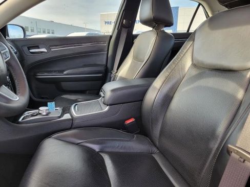 Used 2023 Chrysler 300 Touring L w/ Popular Equipment Group image 17